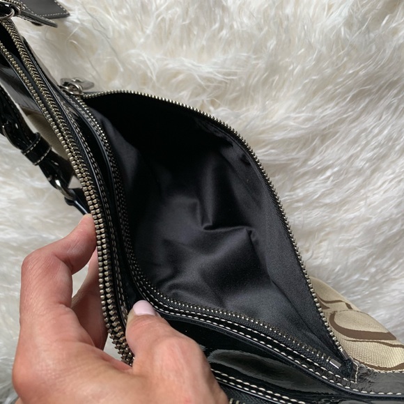 Coach Signature Black Patent Leather Bag - Picture 6 of 7